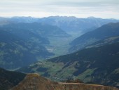 Blick nach Norden durchs Zillertal bis ins Inntal.