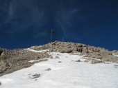 Nur noch wenige Schritte zum Gipfelkreuz der Bretterspitze.