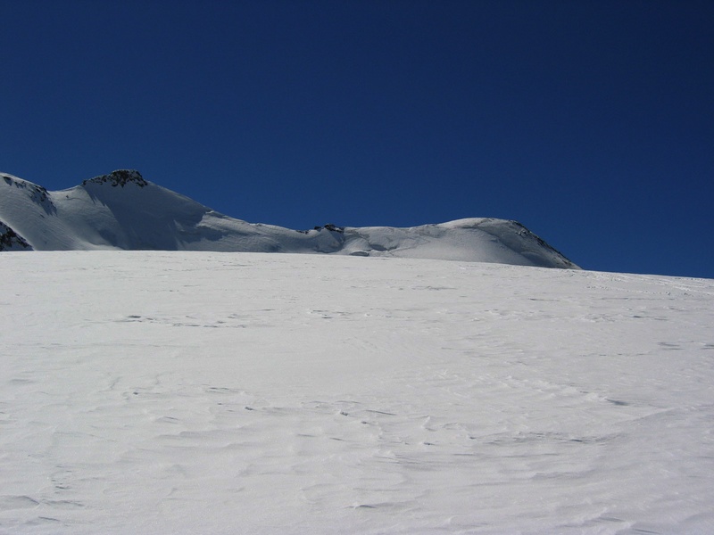 Links die Zufallspitze und rechts der Monte Cevedale. Schon recht nahe.