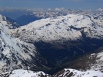 Blick vom Monte Cevedale nach Westen ins Val Furva mit S. Catarina