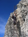 Eine der mehreren Leitern auf dem Hindelanger Klettersteig.