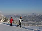 Eva und Emi beim Erreichen des Gipfels.