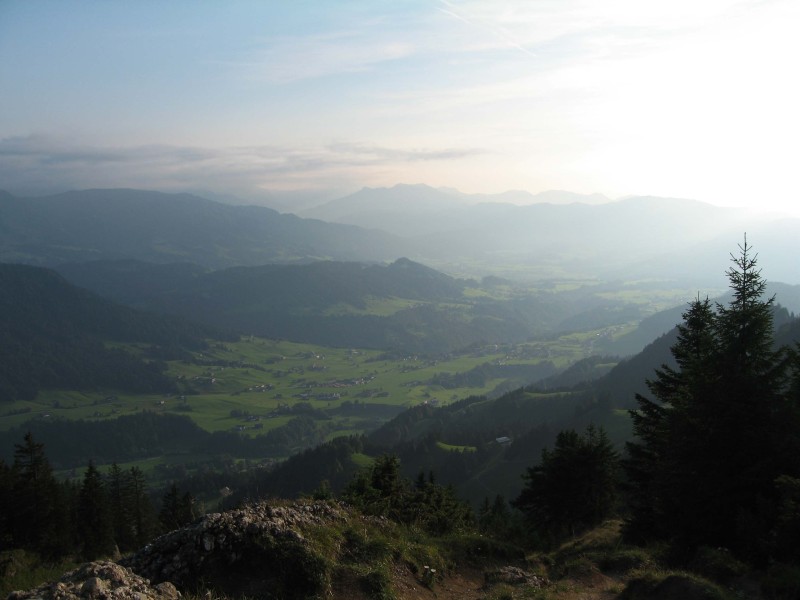 Abendlicher Blick vom Hochh&auml;drich in den Bregenzerwald