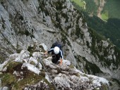 Gitta unmittelbar vor dem Erreichen des Klettersteigbuchs.