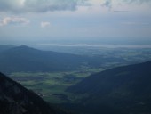 Blick nach Norden ins Chiemgau mit dem Chiemsee.