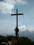 Ich am Gipfel des Warther Horns 2256m, im Hintergrund Biberkopf