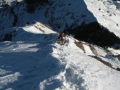 Andrea beim genialen Schneegrataufstieg zum Gipfel.