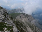 Blick vom Gipfel nach Westen Flatschkofel, davor liegt die gleichnamige Scharte.