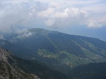 Blick nach Nordwesten zum Schigebiet des Kronplatzes.