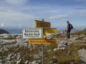 Am Wehrgrubenjoch auf 2218m.