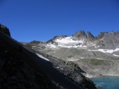 Blick kurz nach der Wildseeluggen zum heutigen Ziel dem Piz Pizol mit dessen schrumpfenden Gletscher.