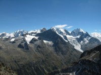Und wieder einmal ein Blick in die Berninagruppe mit Bianco Grat in der Bildmitte.