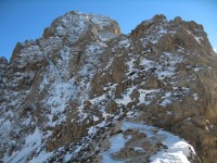 Blick vom Vajolonpa&szlig; zur&uuml;ck hinauf zum Gipfel.