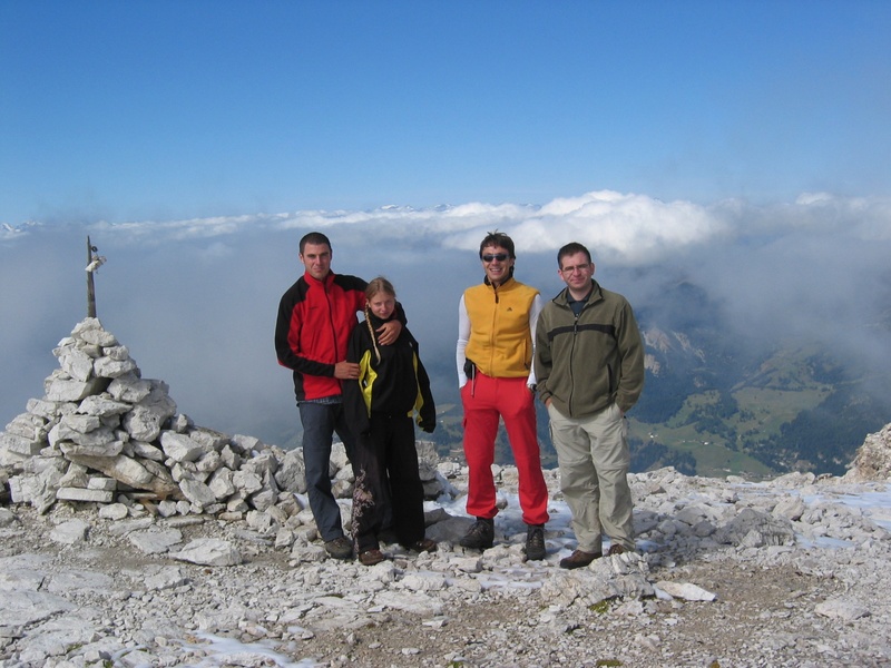 Ich, Anna, Volker und Robert am Piz Selva 2941m