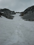 Geniales steiles Schneefeld beim Abstieg durch den Gemschtobel