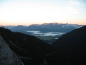 Geniale Morgenstimmung beim Blick nach Nordwesten zum Estergebirge.